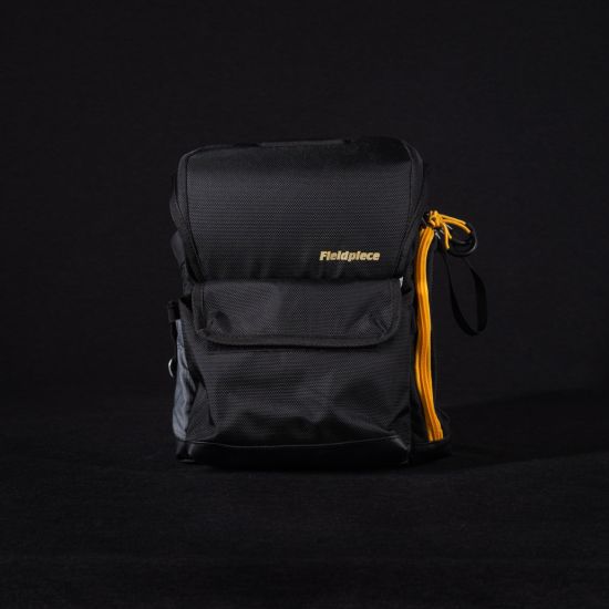 Fieldpiece BG36 compacta com fecho magnético, bolsos organizados e base protegida